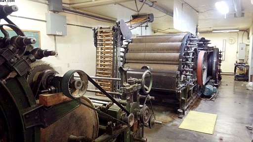 Woolen Cottage Yarn Mill, consisting of: